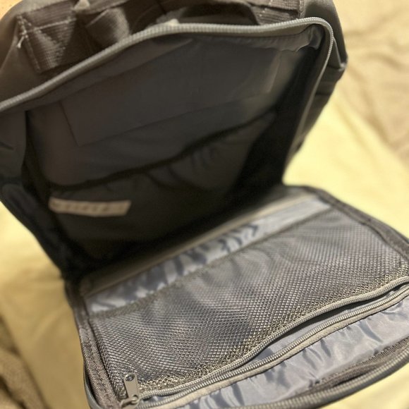 BRAND NEW VIRUS MASTERS OF LEGENDS HIGHLANDER BACKPACK - Picture 5 of 6